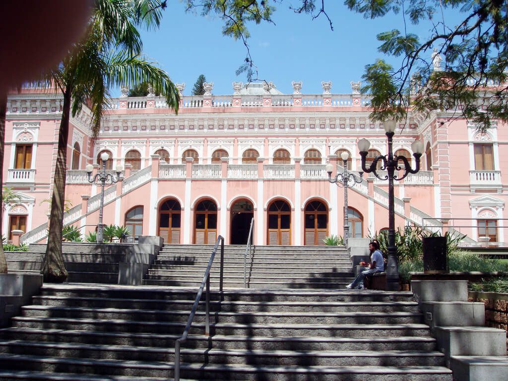 Descubra 3 motivos encantadores para visitar o Centro Histórico de Florianópolis