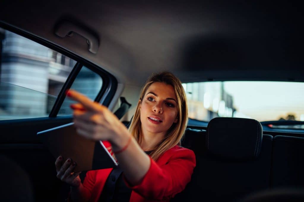 Transporte Executivo x Aplicativos: entenda as principais diferenças desses serviços