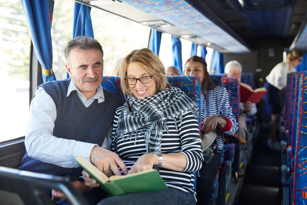 Descubra agora como escolher o melhor transporte para eventos